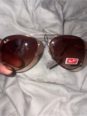 Ray-Ban Gold Frame Brown Lens Aviator Sunglasses